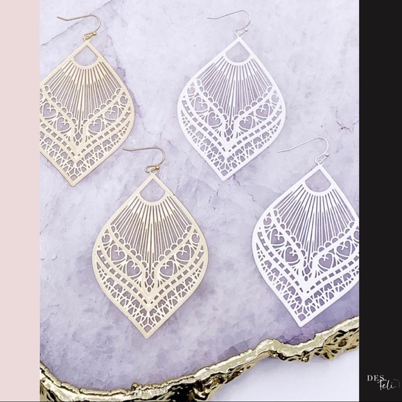 Gold Filigree Earrings - Picture 2 of 3